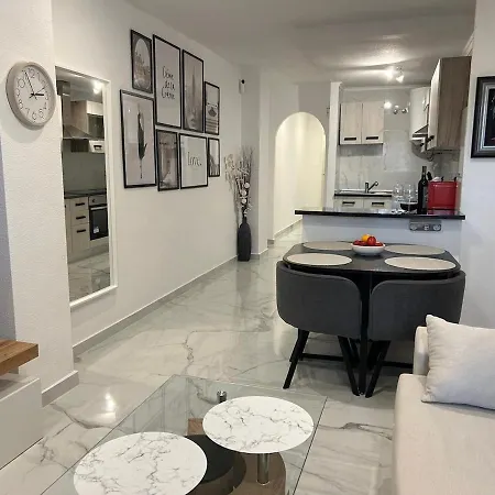 Appartamento Close To The With Garage