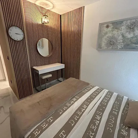 Close To The With Garage Appartamento *