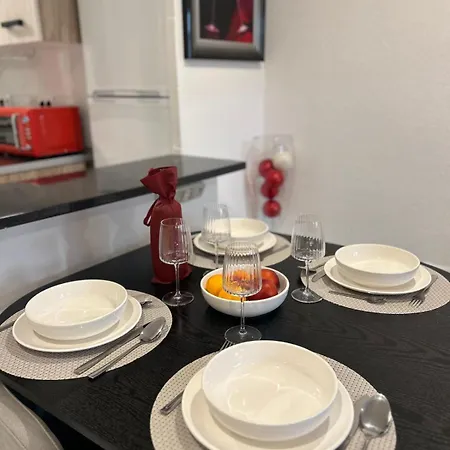 Close To The With Garage * Torrevieja